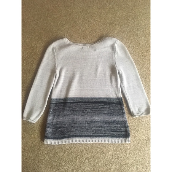 Cream & Black women’s sweater - Picture 2 of 4